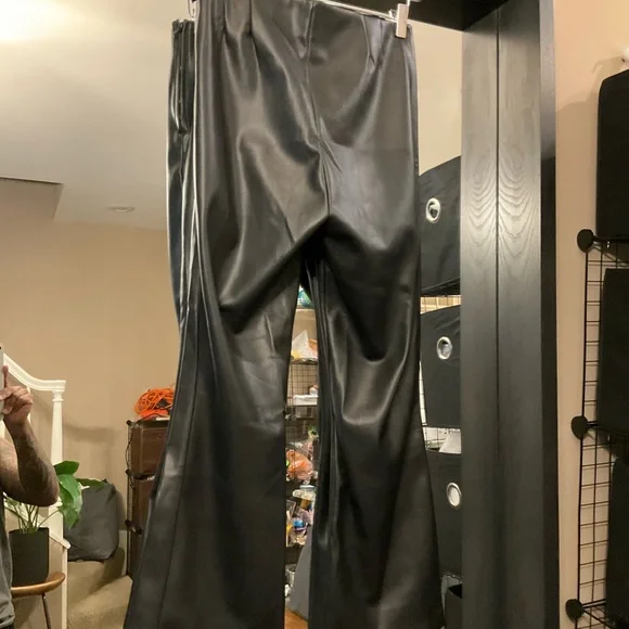 (Lori) Zara Black Faux Leather-Style Trousers - Picture 4 of 10